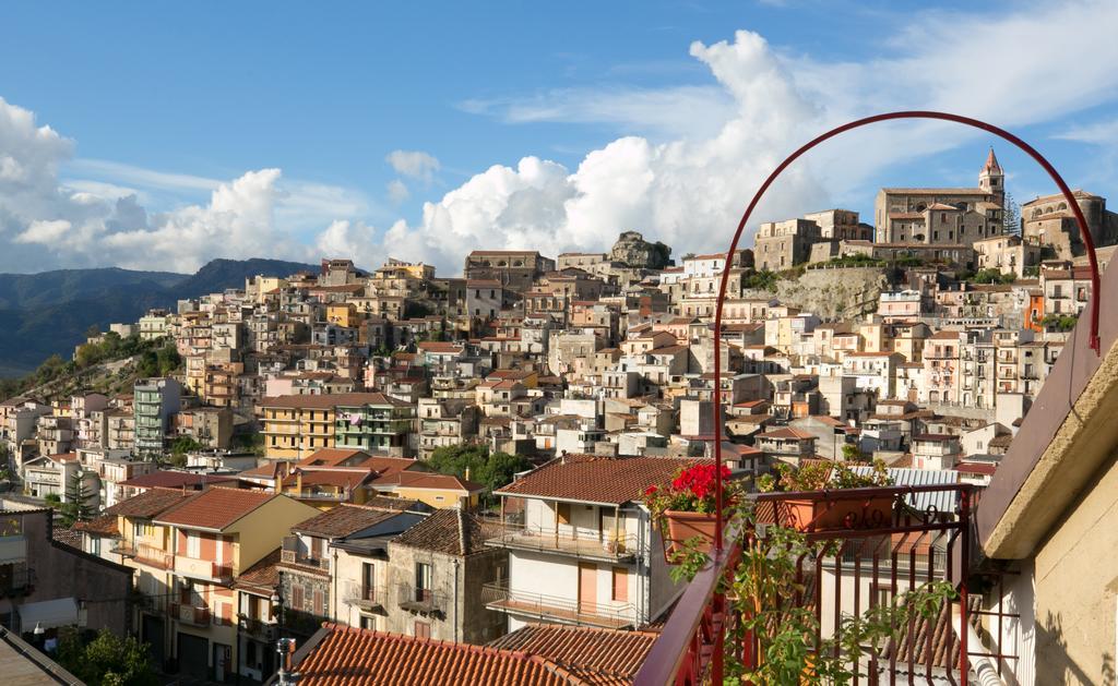 Animosa Suites Castiglione De Sicilia Exteriör bild