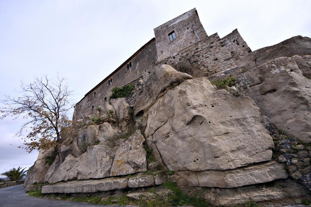 Animosa Suites Castiglione De Sicilia Exteriör bild