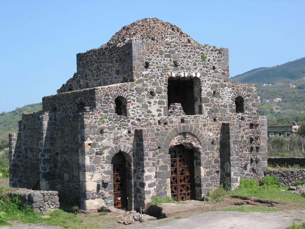 Animosa Suites Castiglione De Sicilia Exteriör bild