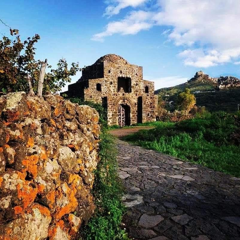 Animosa Suites Castiglione De Sicilia Exteriör bild