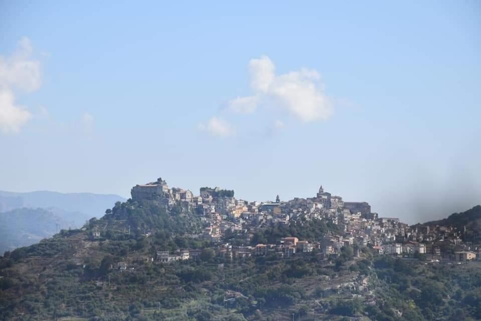 Animosa Suites Castiglione De Sicilia Exteriör bild